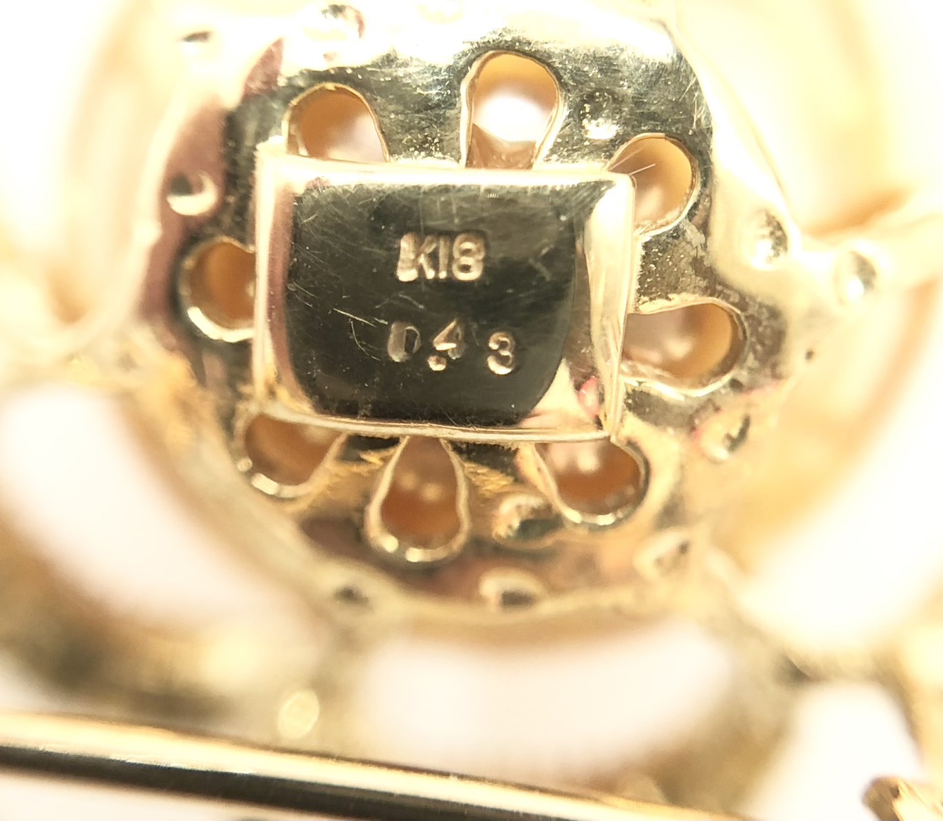 【ZA-44】トップ・ブローチ