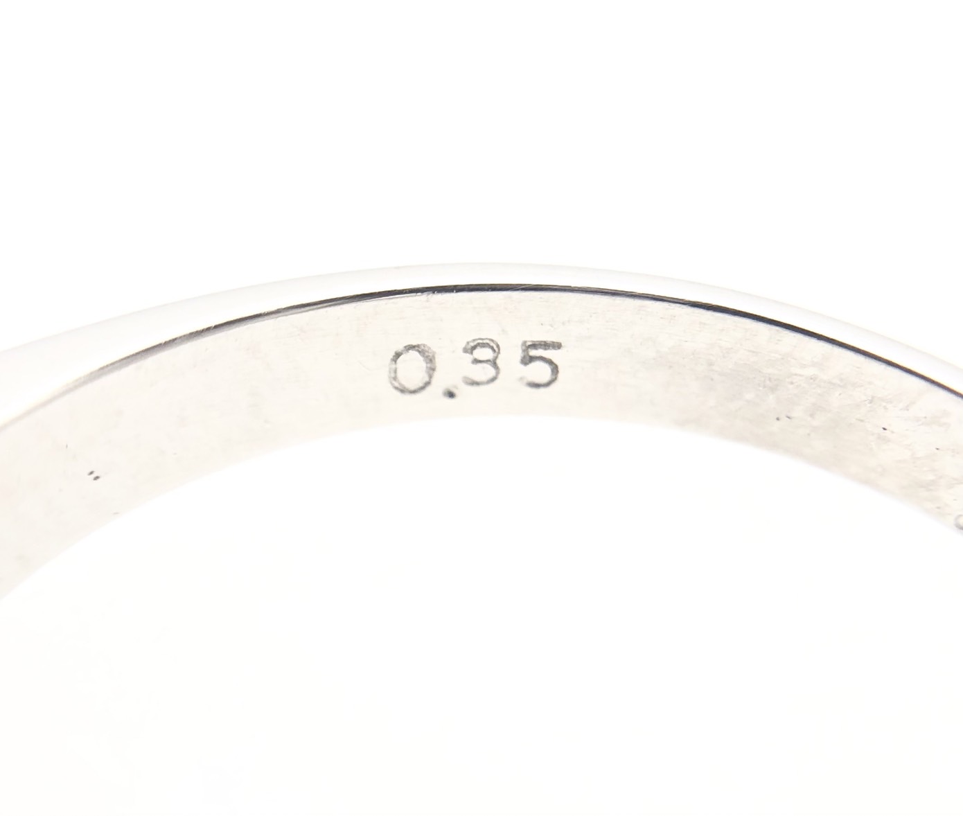 【ZA-33】ダイヤリング