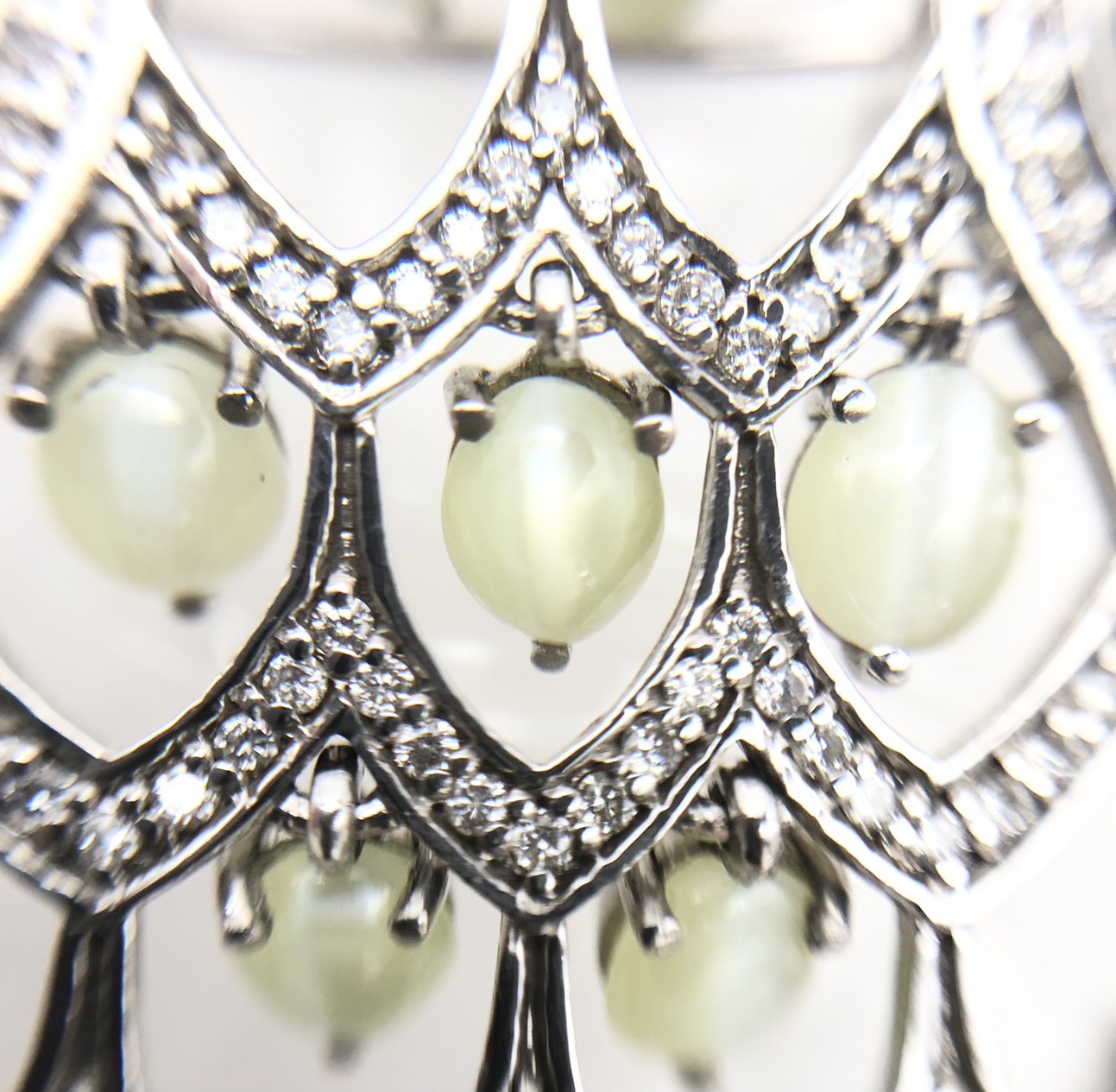 【ZA-46】トップ・ブローチ