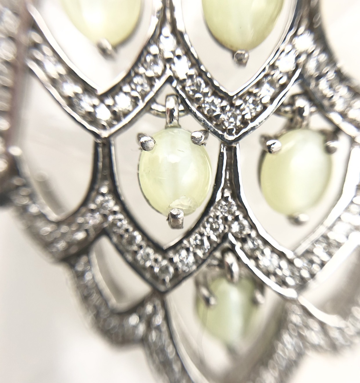 【ZA-46】トップ・ブローチ