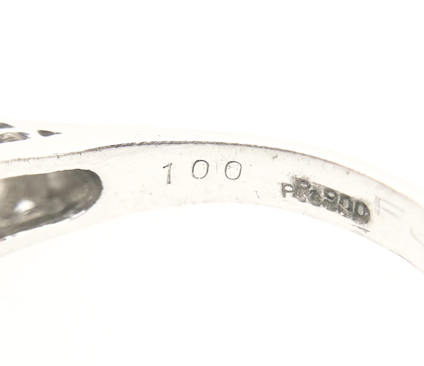 【ZA-6】ダイヤリング