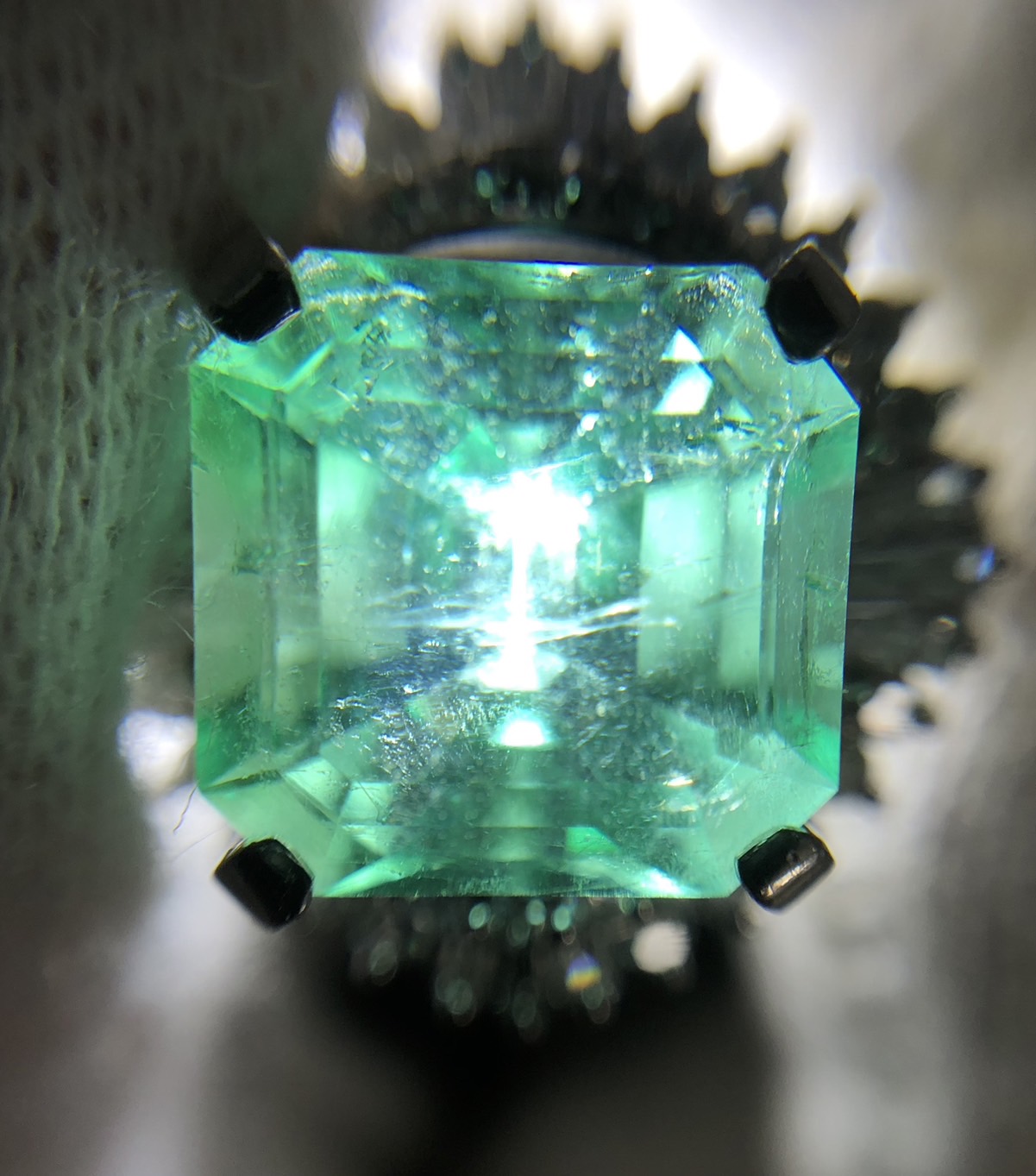 【ZA-16】エメラルドリング