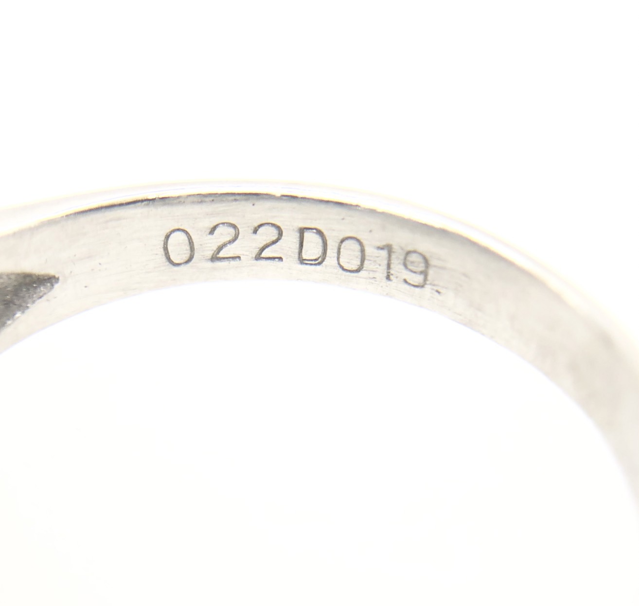 【ZA-26】エメラルドリング